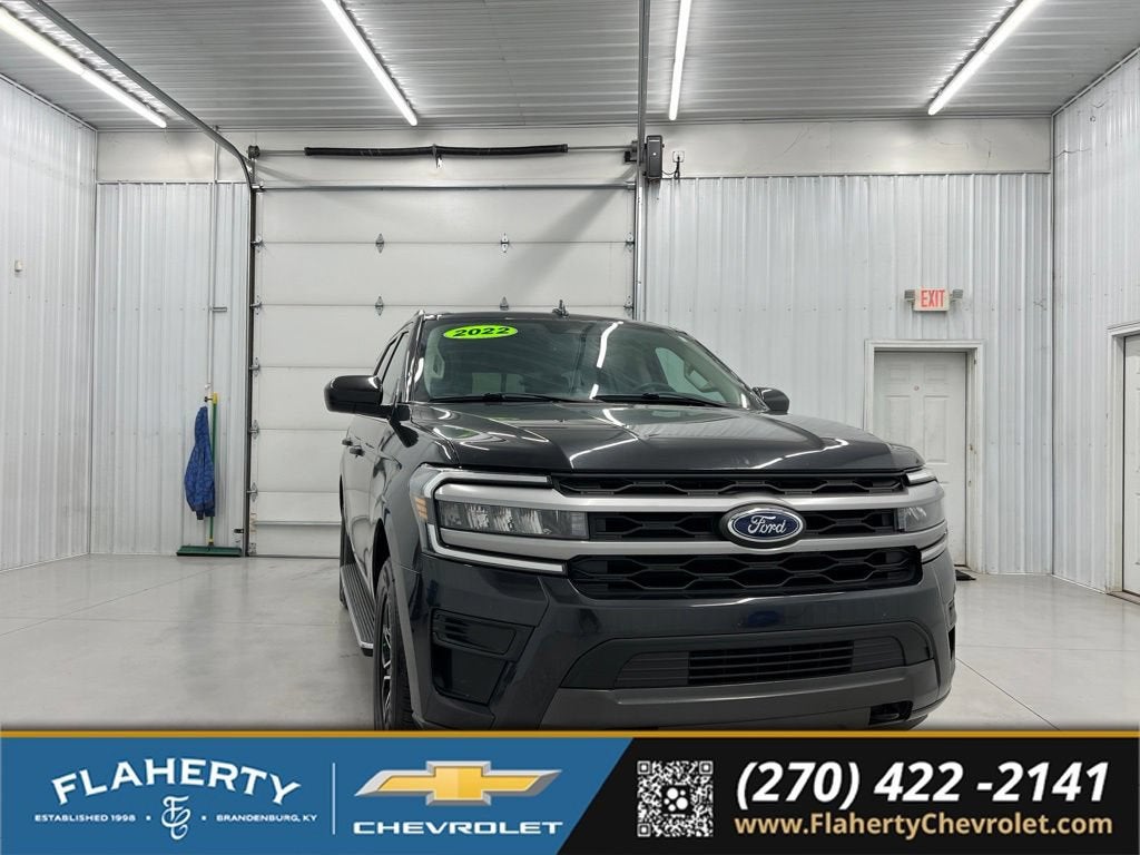 2022 Ford Expedition XLT in Black — front three-quarter view